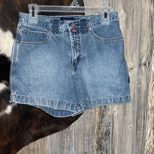 Vintage Guess carpenter shorts size 27 in great condition